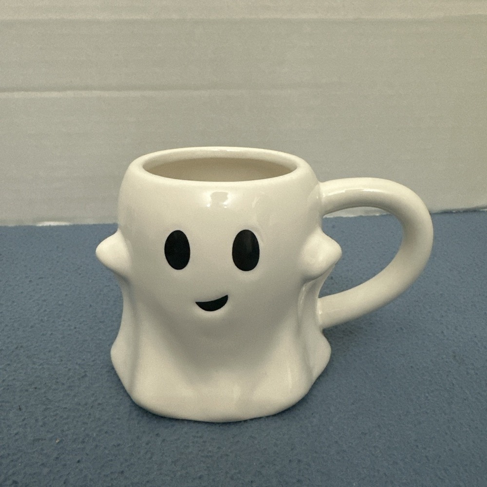 Target‎ Threshold White "Smiling" Halloween Ghost Coffee Mug